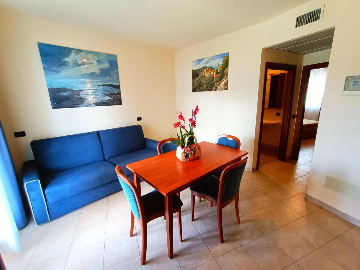 Hotel Villa Isabella Brenzone sul Garda Buitenkant foto