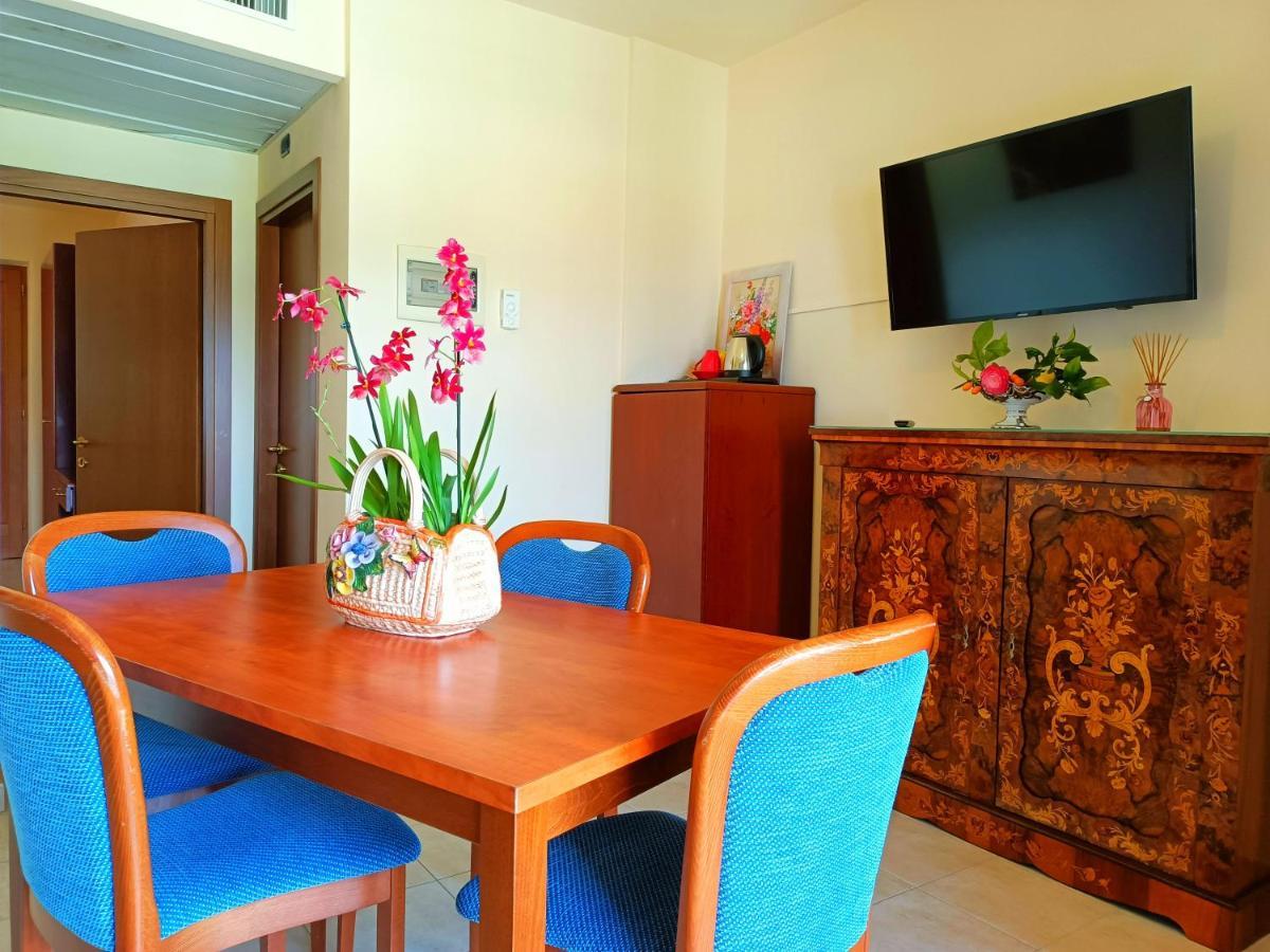 Hotel Villa Isabella Brenzone sul Garda Buitenkant foto