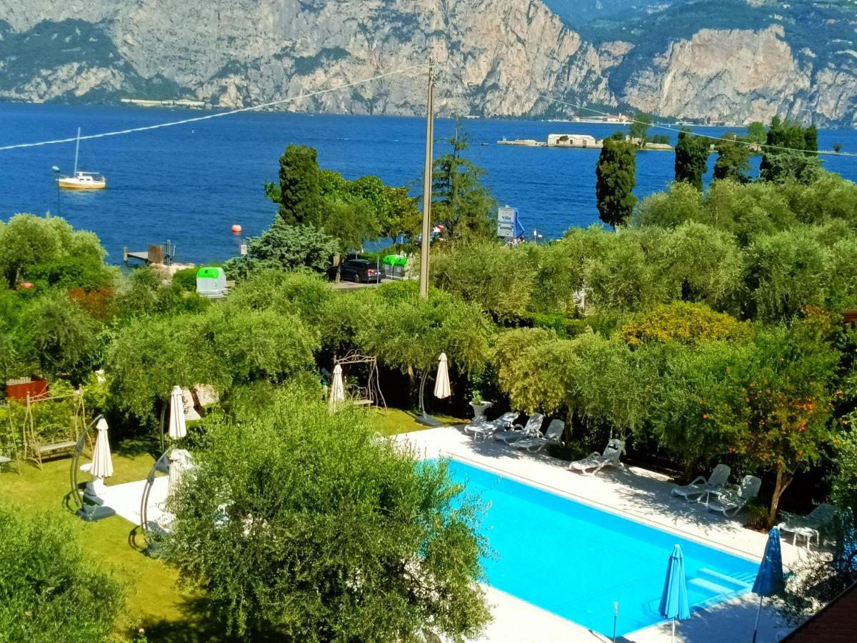 Hotel Villa Isabella Brenzone sul Garda Buitenkant foto