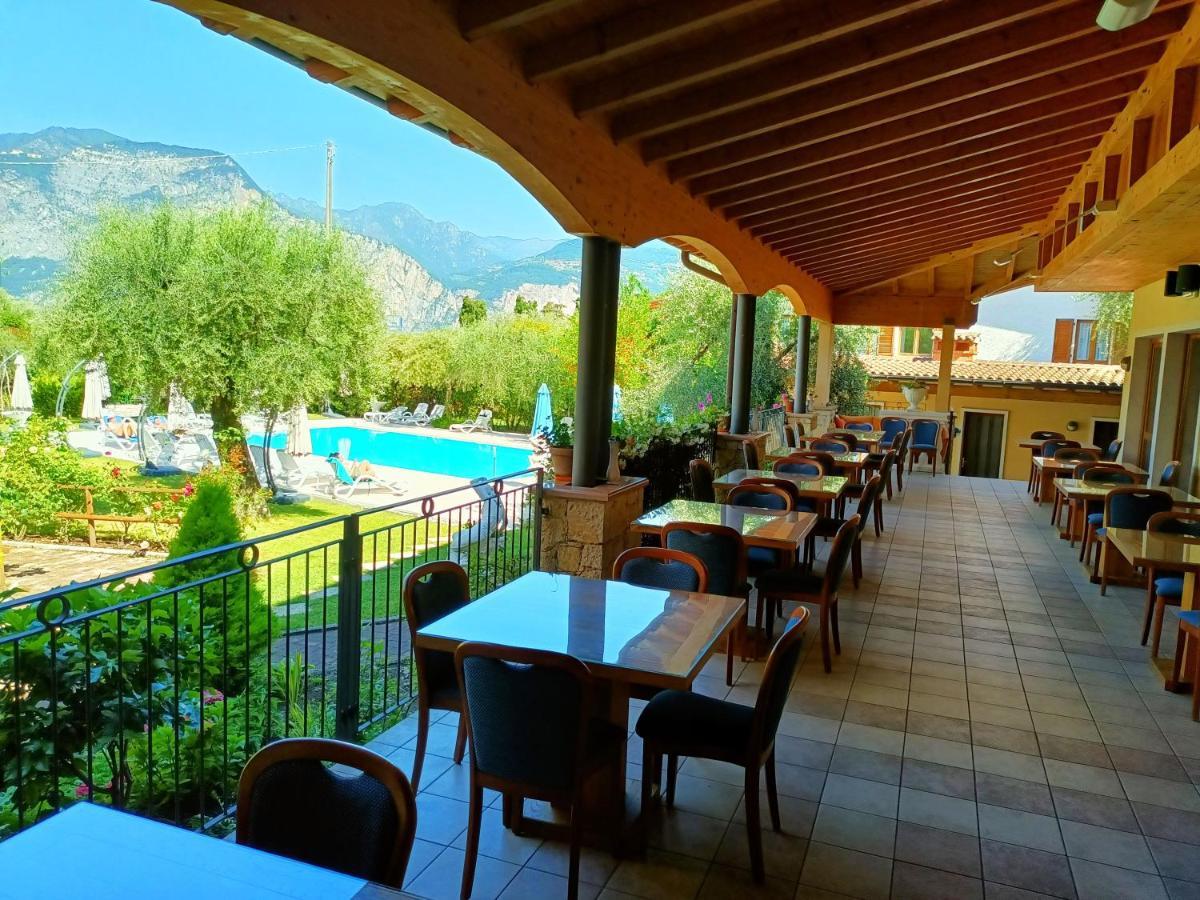 Hotel Villa Isabella Brenzone sul Garda Buitenkant foto