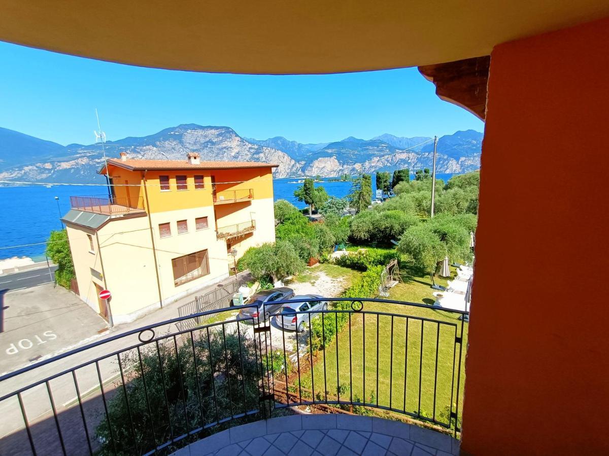 Hotel Villa Isabella Brenzone sul Garda Buitenkant foto