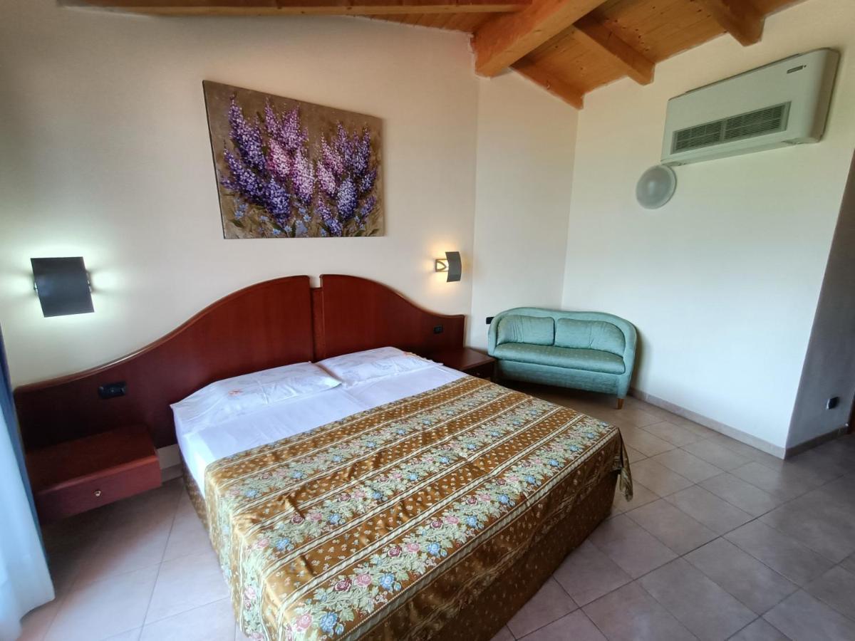 Hotel Villa Isabella Brenzone sul Garda Buitenkant foto