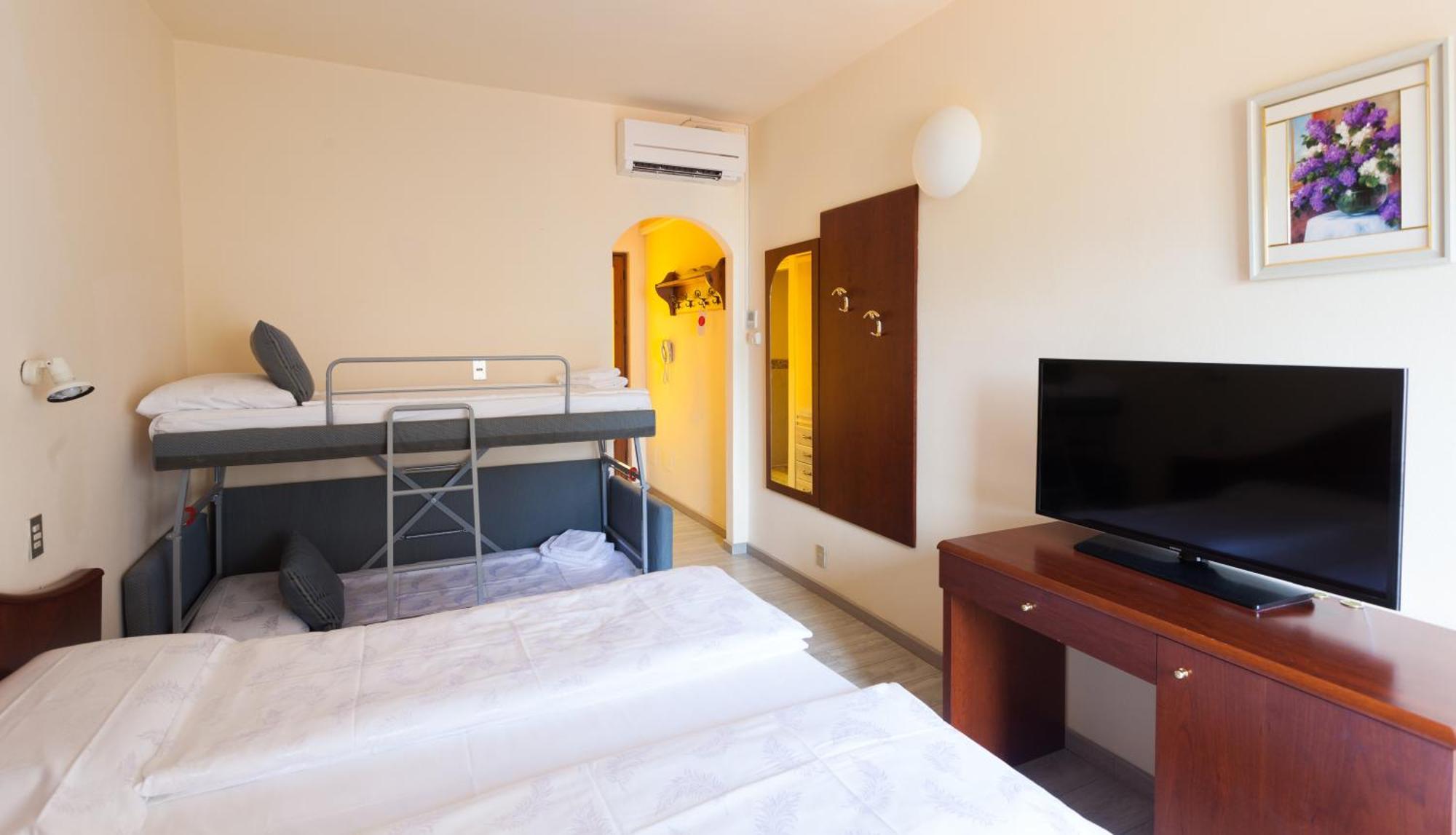Hotel Villa Isabella Brenzone sul Garda Buitenkant foto