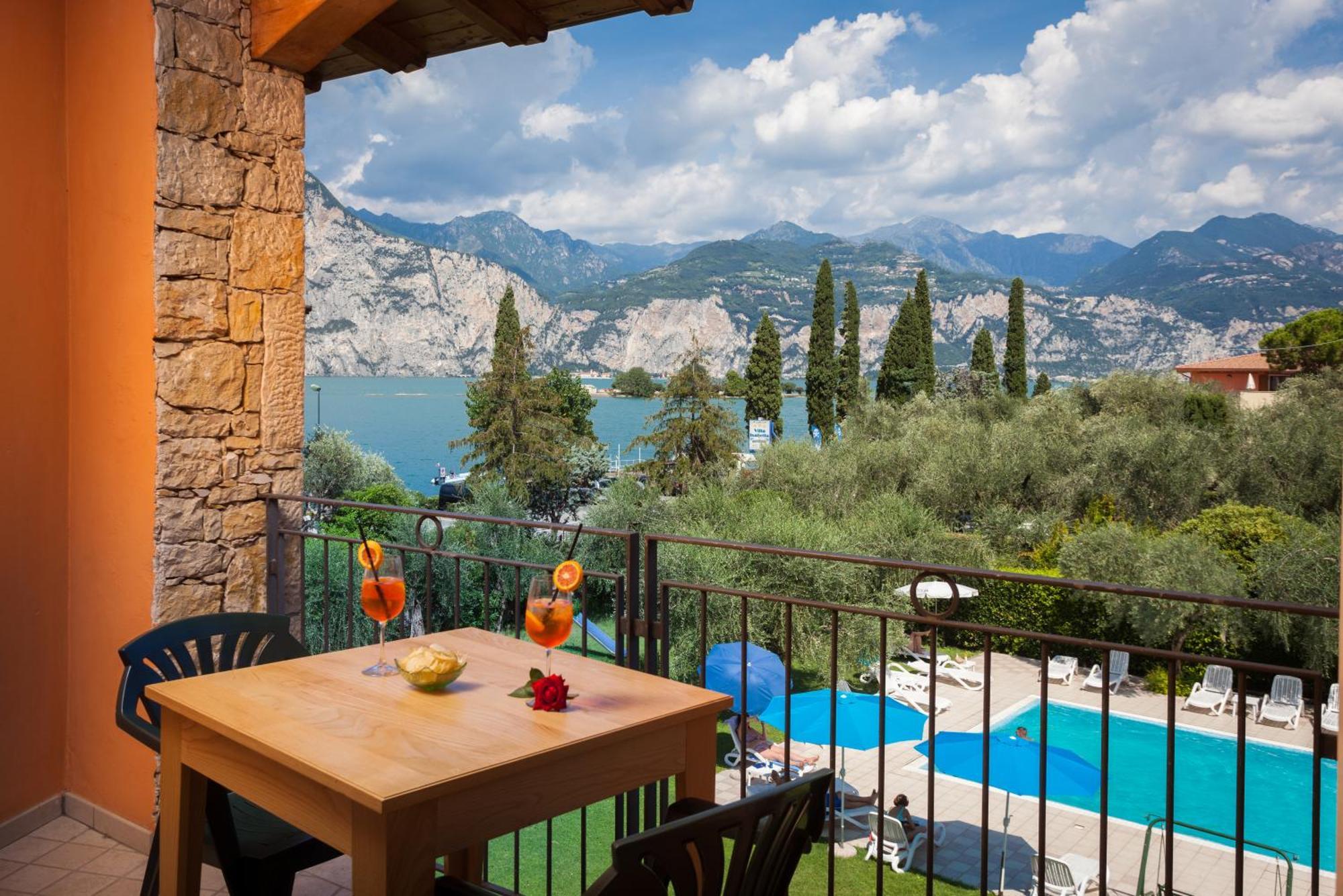Hotel Villa Isabella Brenzone sul Garda Buitenkant foto