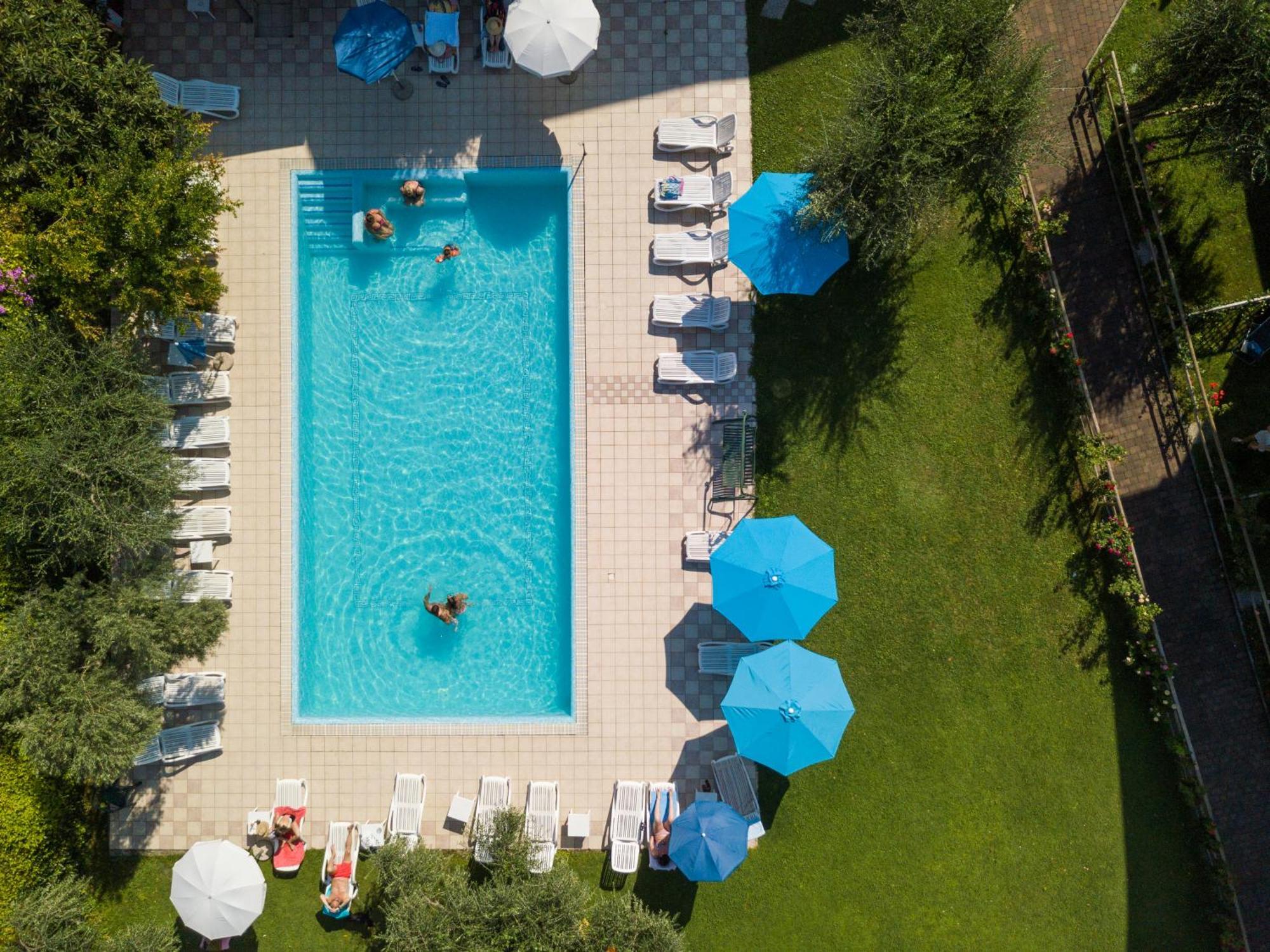 Hotel Villa Isabella Brenzone sul Garda Buitenkant foto