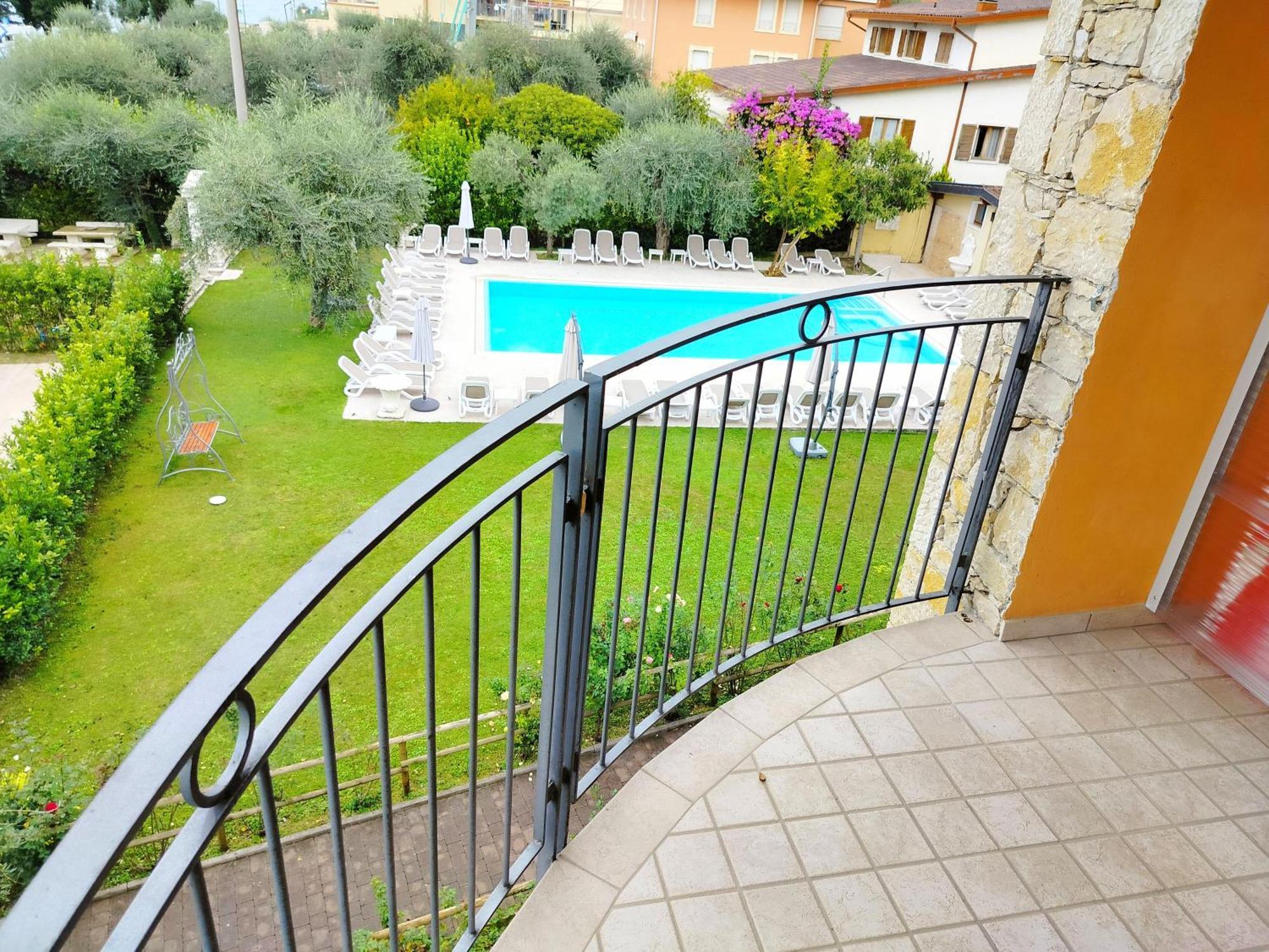 Hotel Villa Isabella Brenzone sul Garda Buitenkant foto